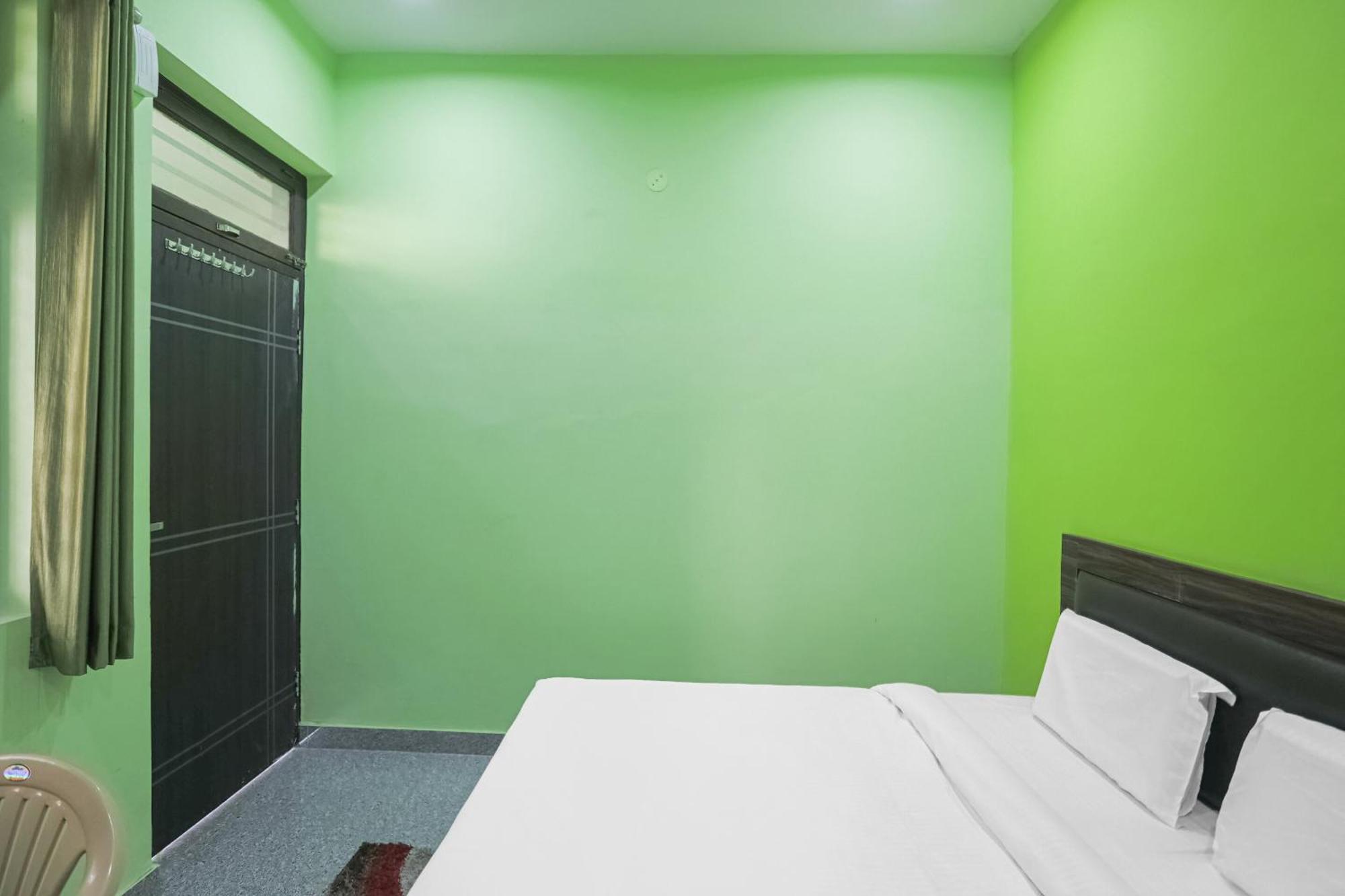 Capital O A-One Hotel Manesar Exterior photo